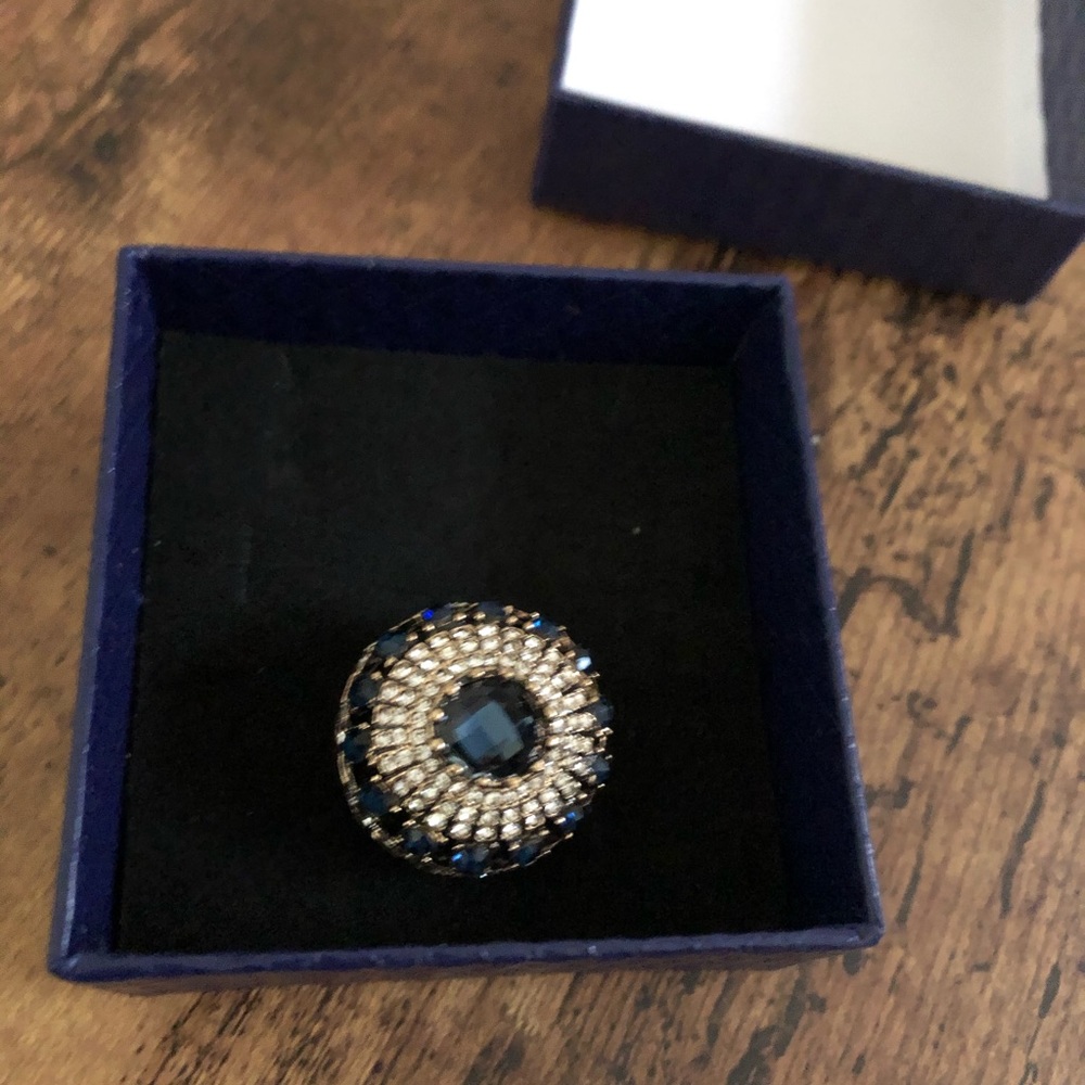 ⚡️NWOT Blue/gold Art Deco Ring.